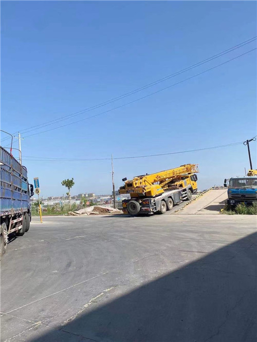 建湖县25吨吊车的租赁价格大概是多少？