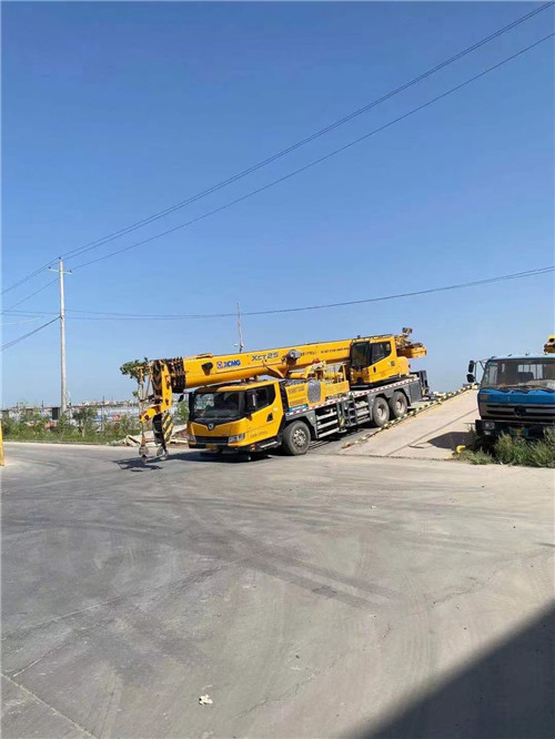 建湖县吊车作业时，可能会产生哪些额外收费项目？